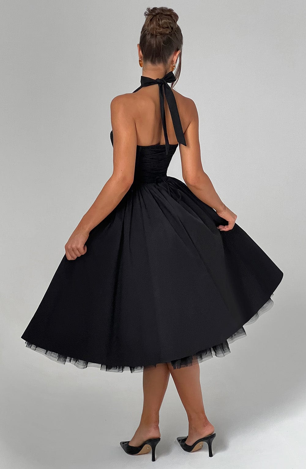 thea | elegant halterneck midikjole