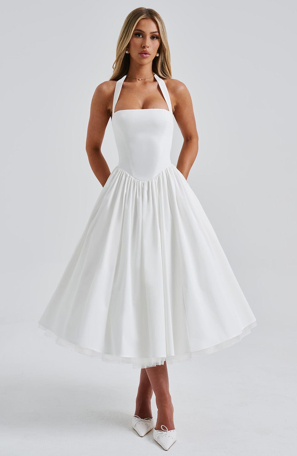 thea | elegant halterneck midikjole