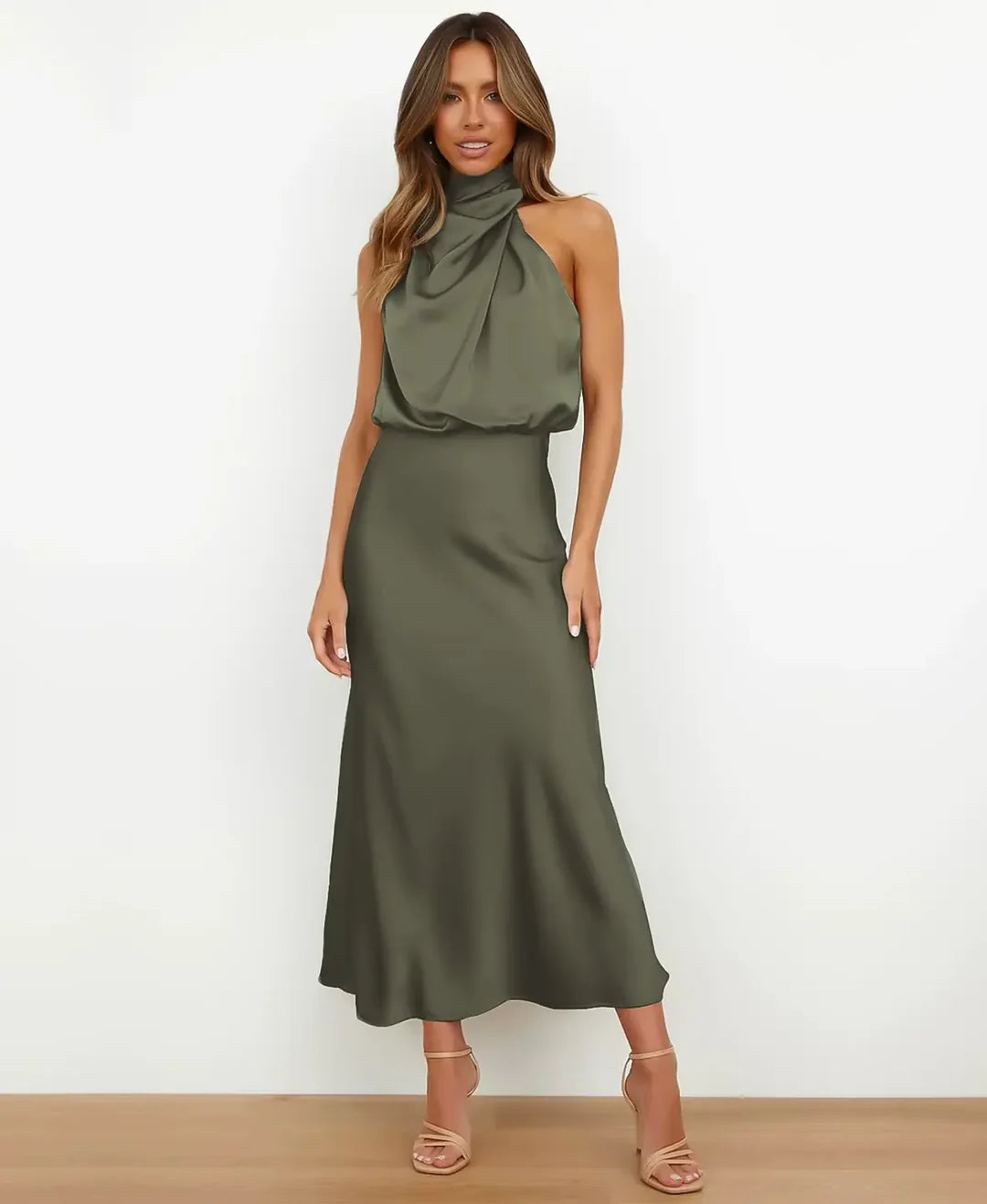 sydney | satin halterneck midi-kjole oliven