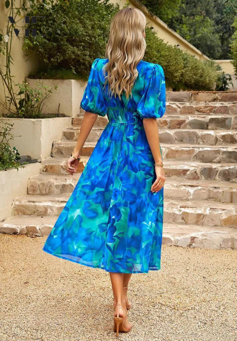 freja | blomstret midi-kjole med v-udskæring